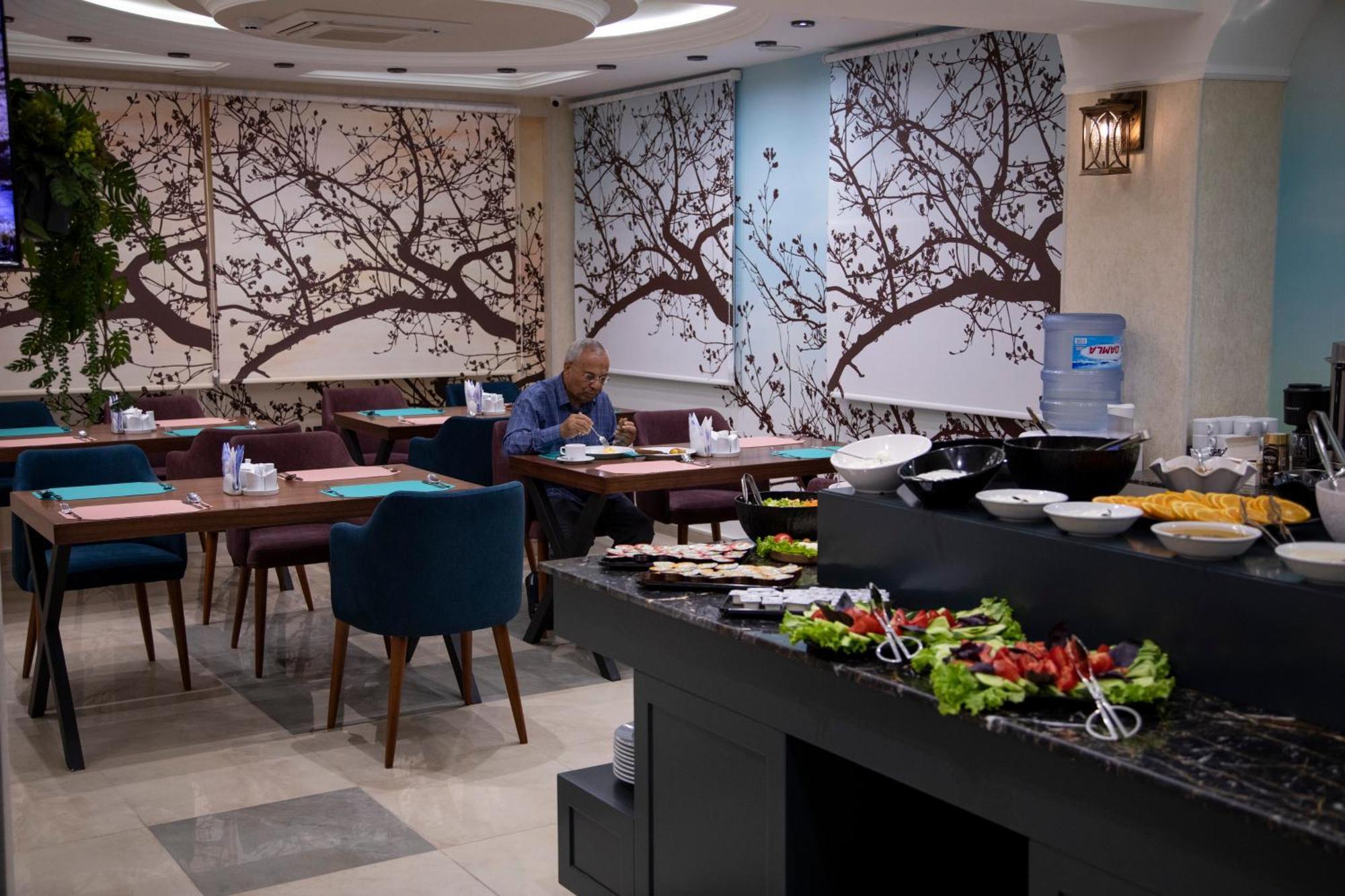 Essam Deluxe Hotel Baku Exterior photo