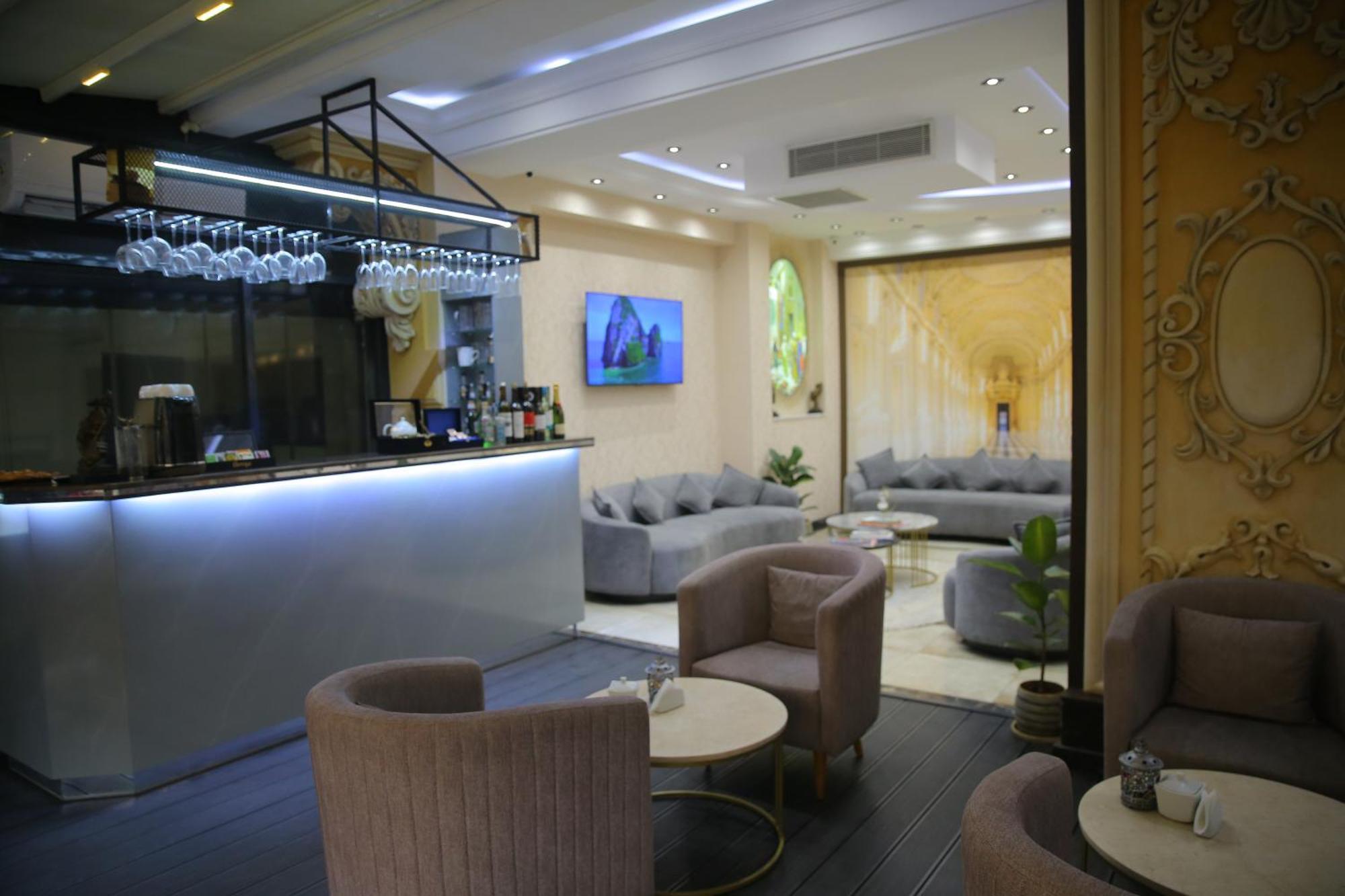Essam Deluxe Hotel Baku Exterior photo